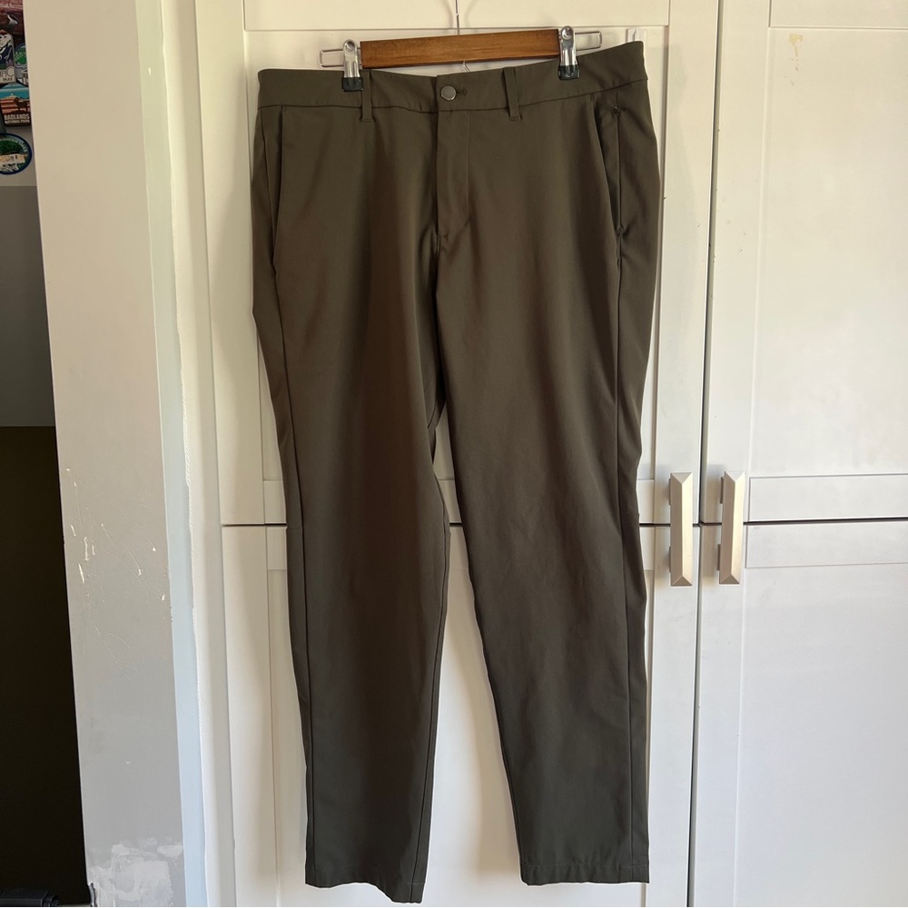 Lululemon Men’s ABC Slim-Fit Trouser 34W x 40L Smooth Twill